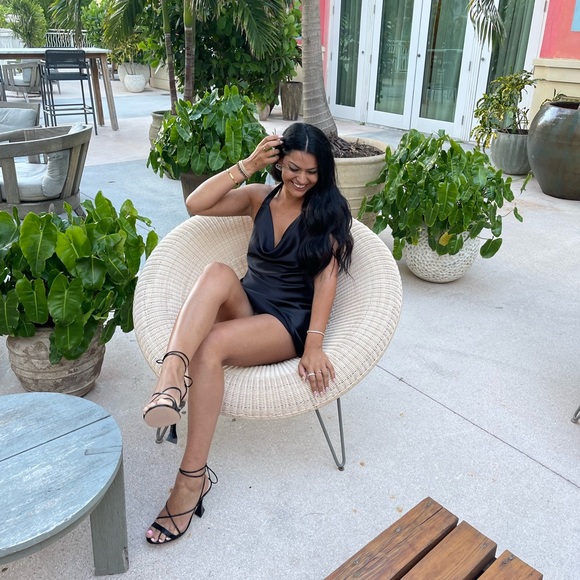 Meet your Posher, Nicole - Picture 1 of 1